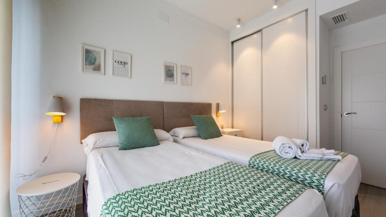 Homity Holidays - Playa Granada - Marina Golf Motril Ngoại thất bức ảnh